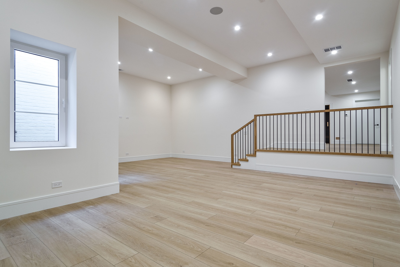 537 Kensington Court