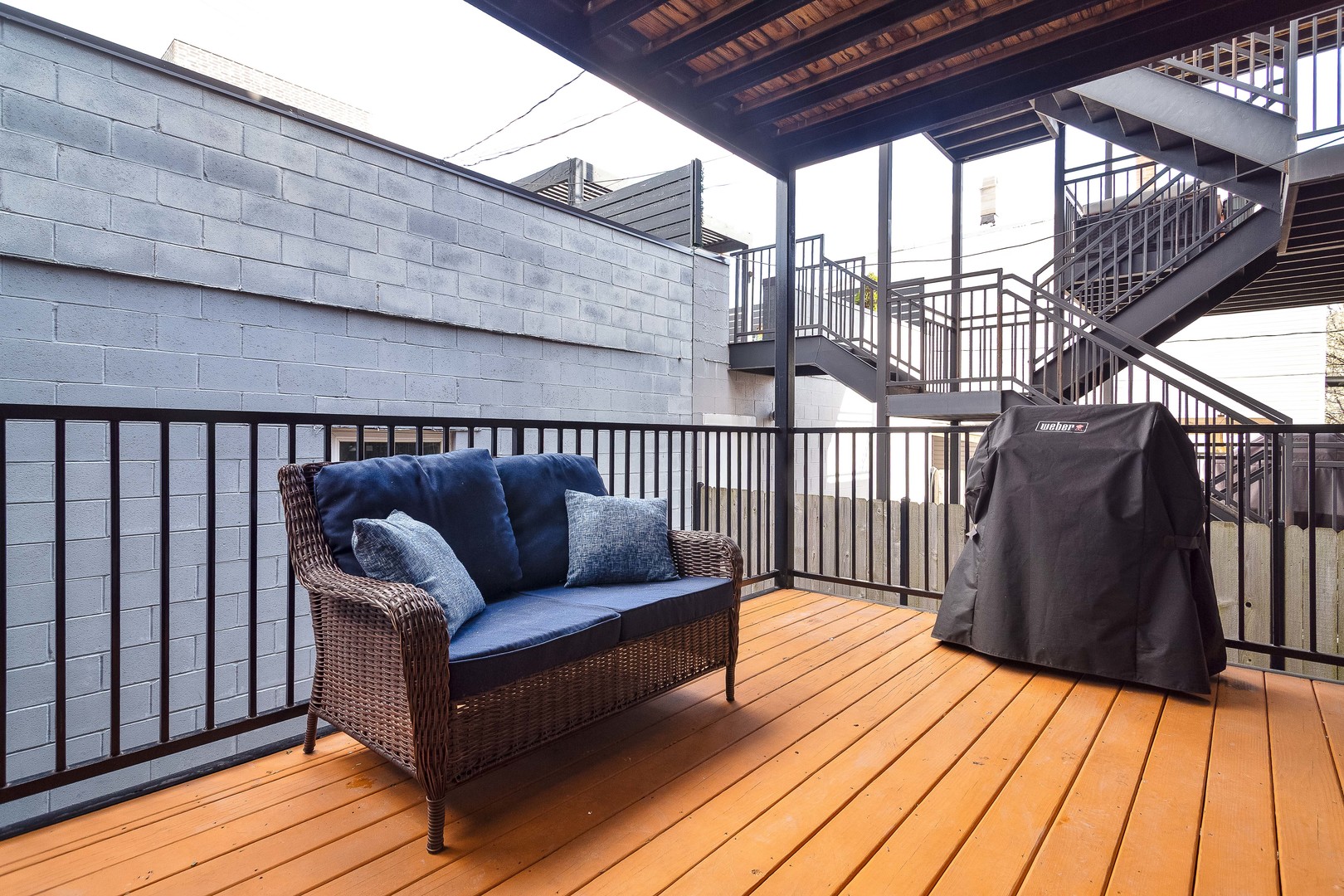 1639 N Artesian Avenue Unit: 1S