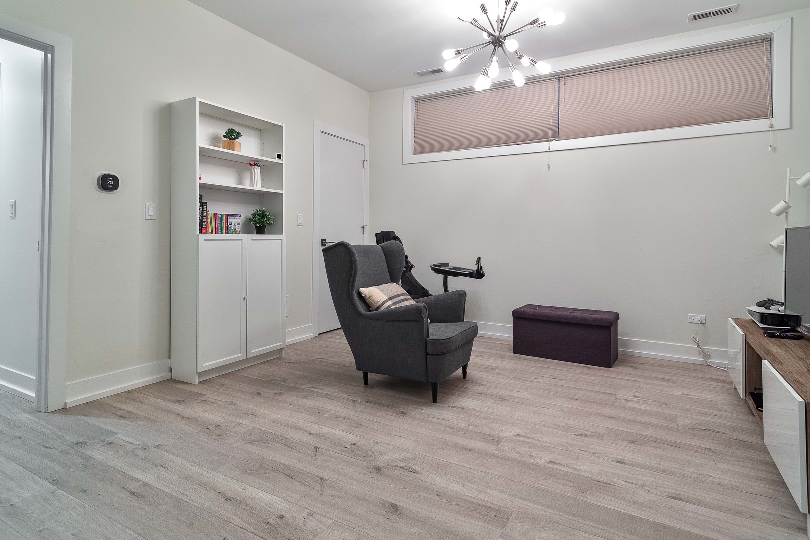 1639 N Artesian Avenue Unit: 1S