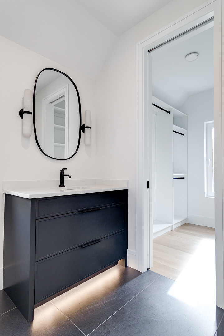 531 Kensington Court