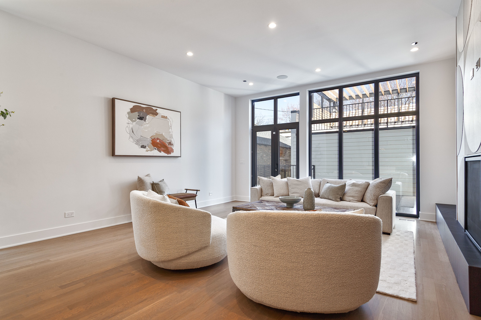 1418 W Warner Avenue