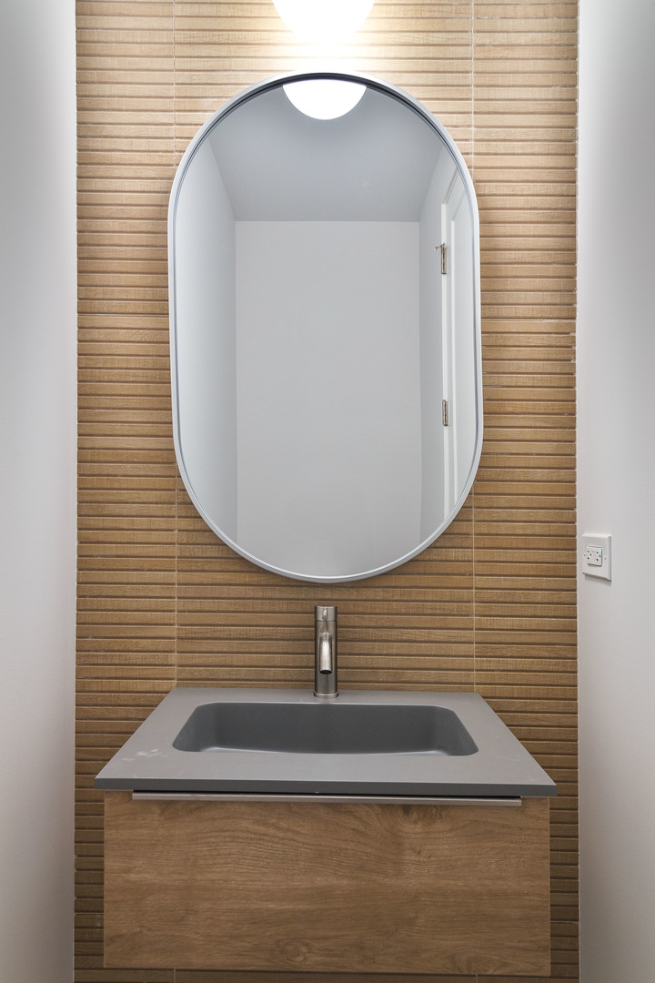 1418 W Warner Avenue