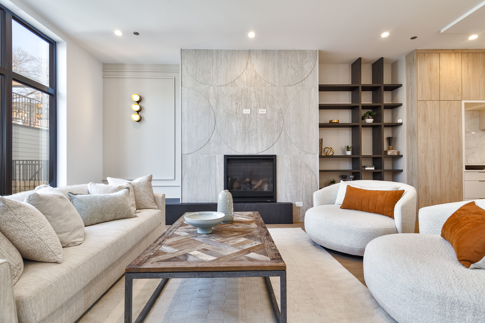 1418 W Warner Avenue