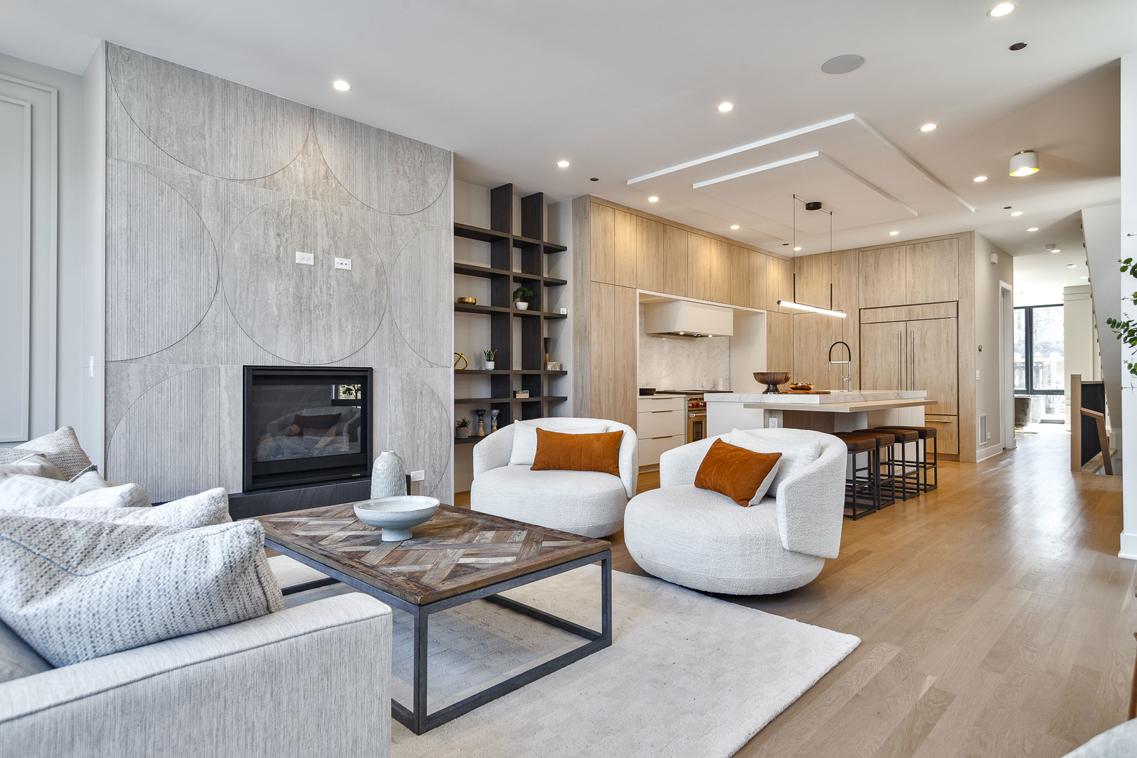 1418 W Warner Avenue