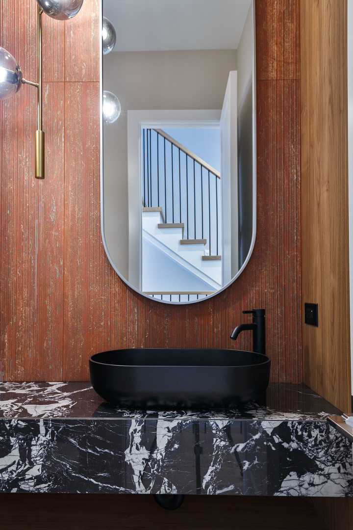 1418 W Warner Avenue