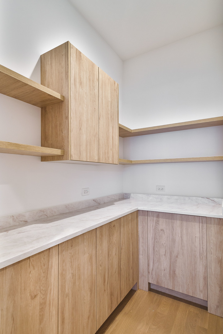 1418 W Warner Avenue