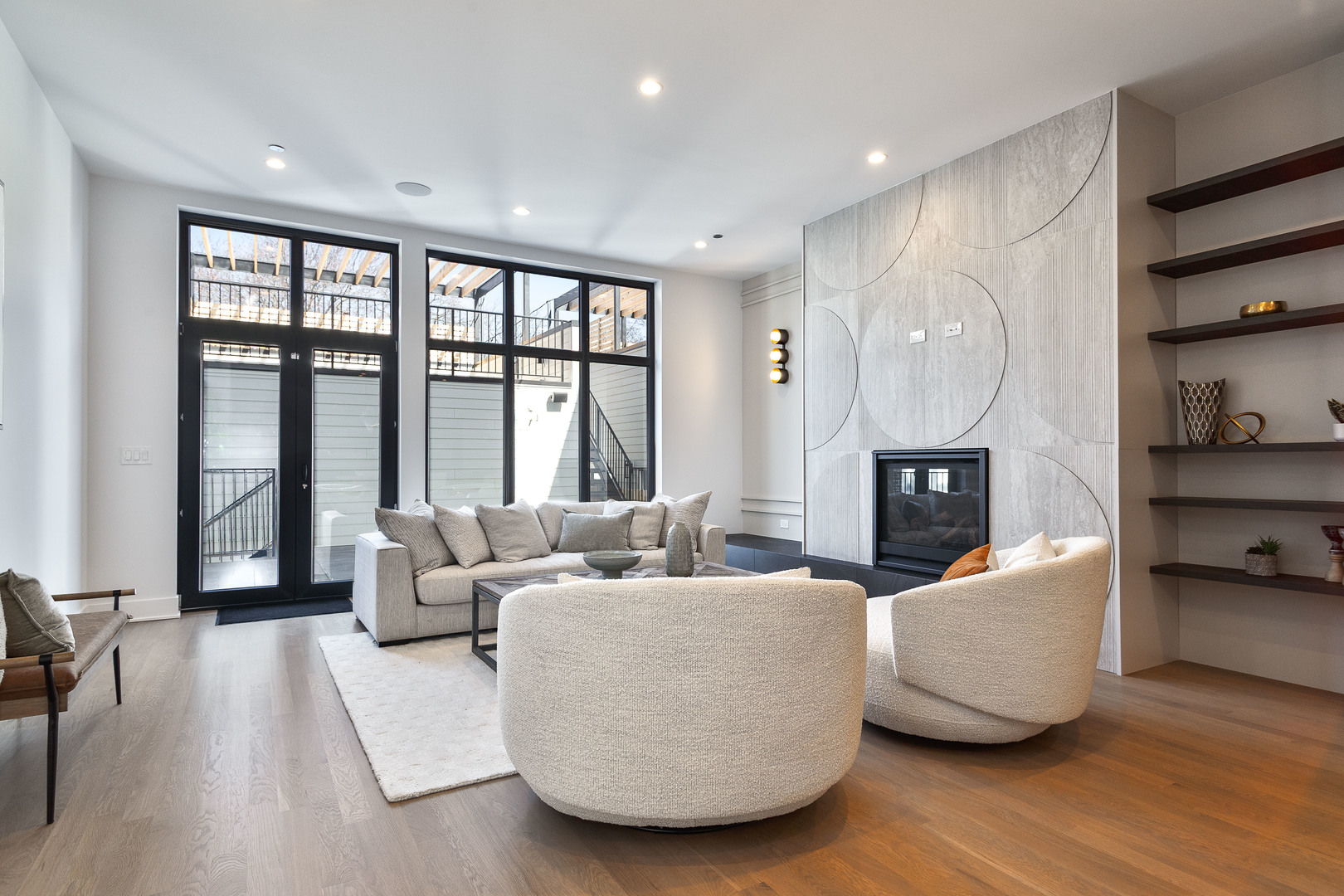 1418 W Warner Avenue