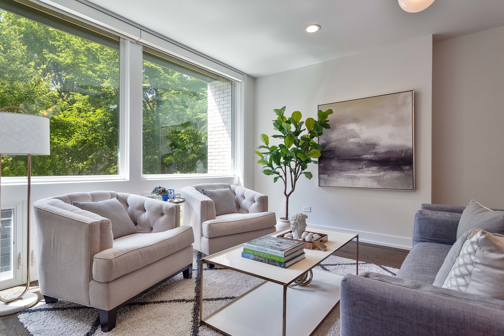 1639 N Artesian Avenue Unit: 1S