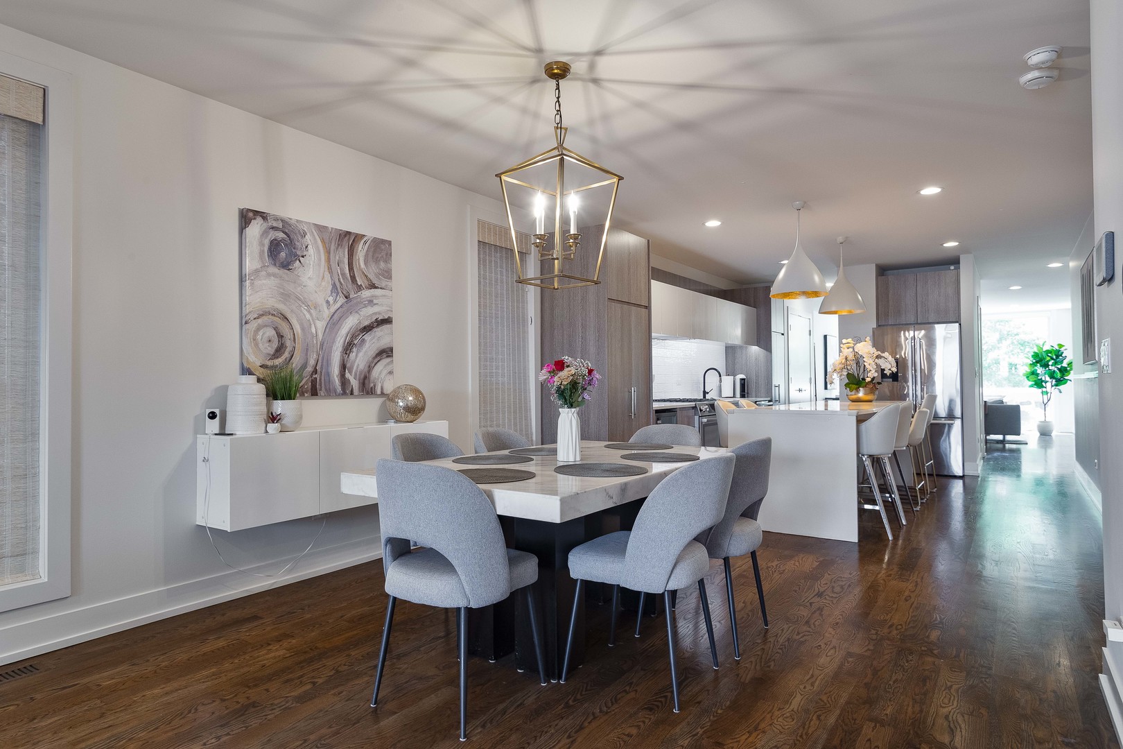 1639 N Artesian Avenue Unit: 1S