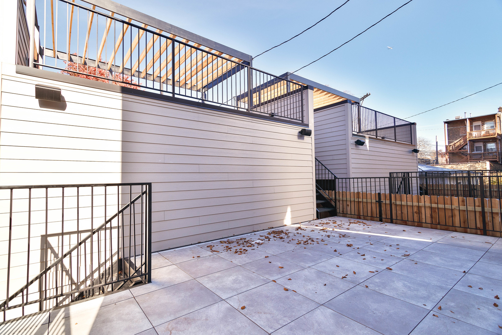 1418 W Warner Avenue