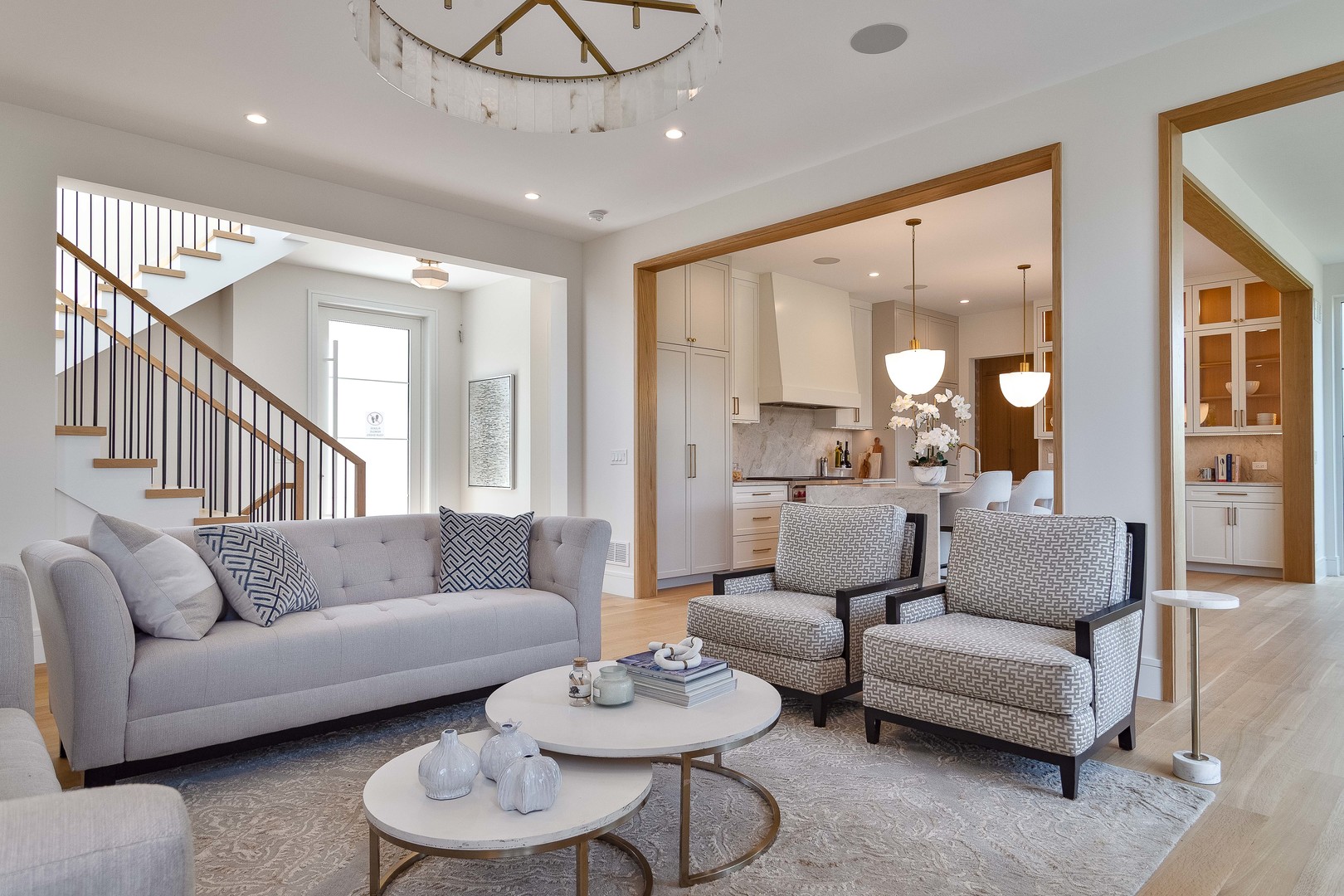 537 Kensington Court