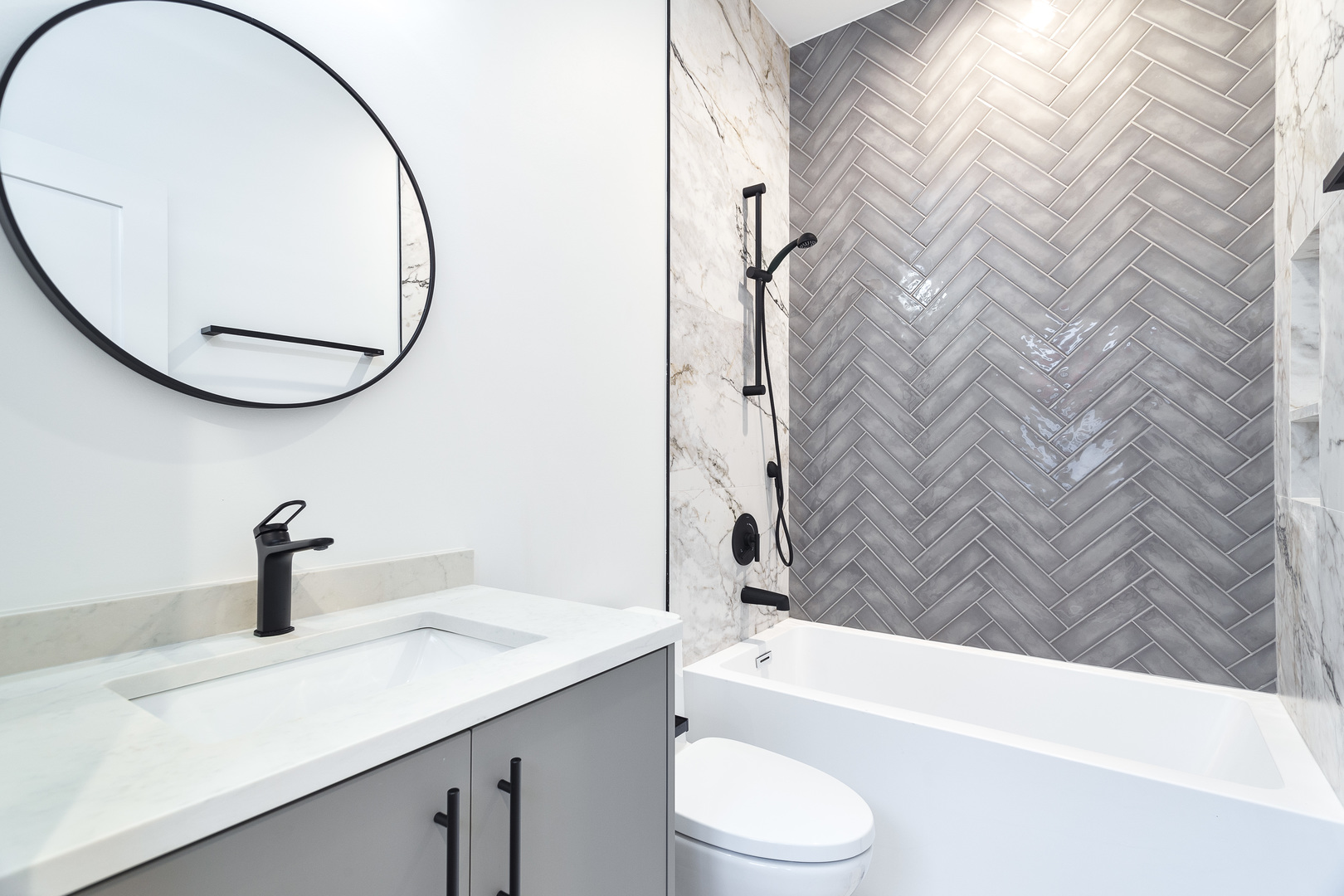 5446 S Kimbark Avenue Unit: 2