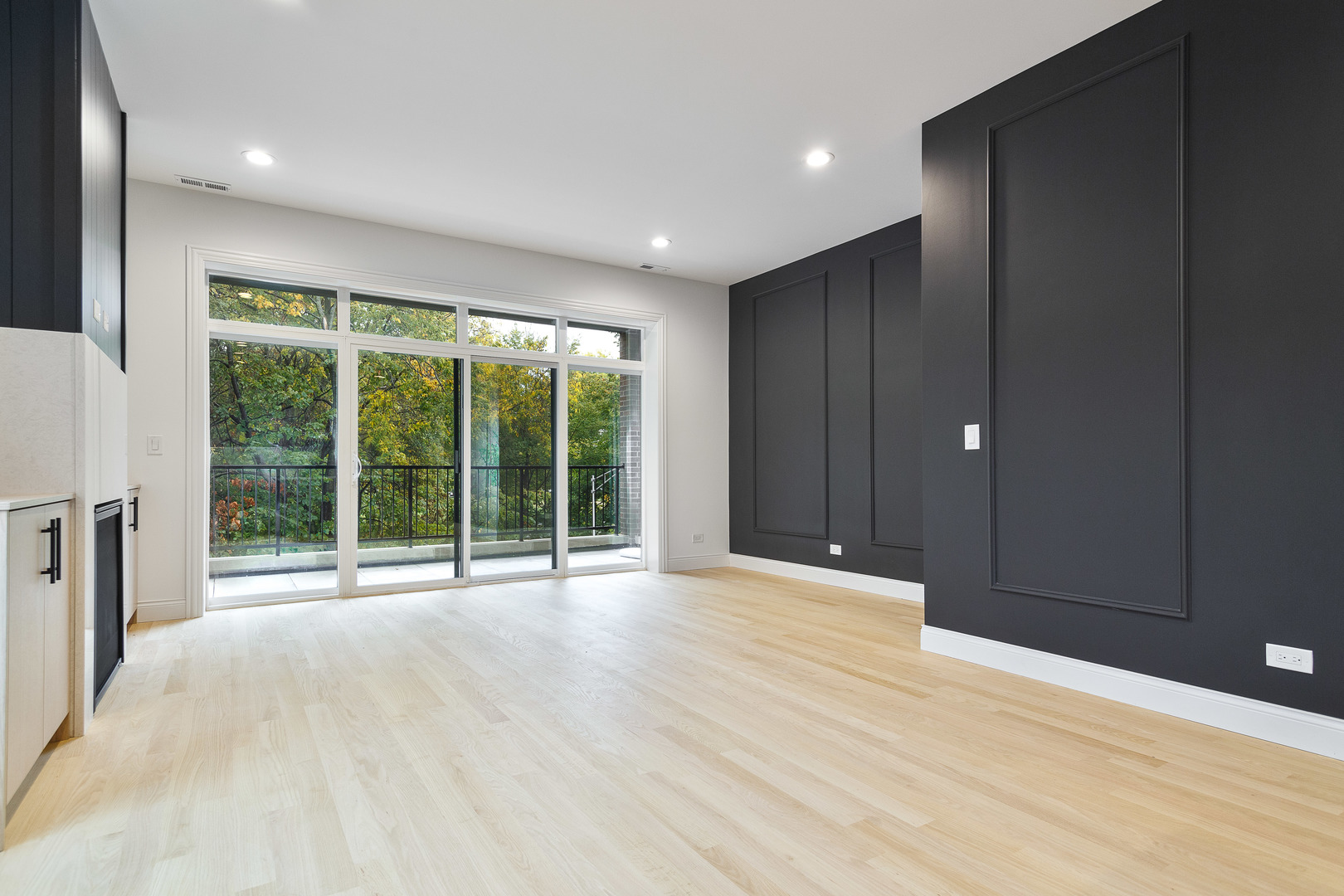 5446 S Kimbark Avenue Unit: 2