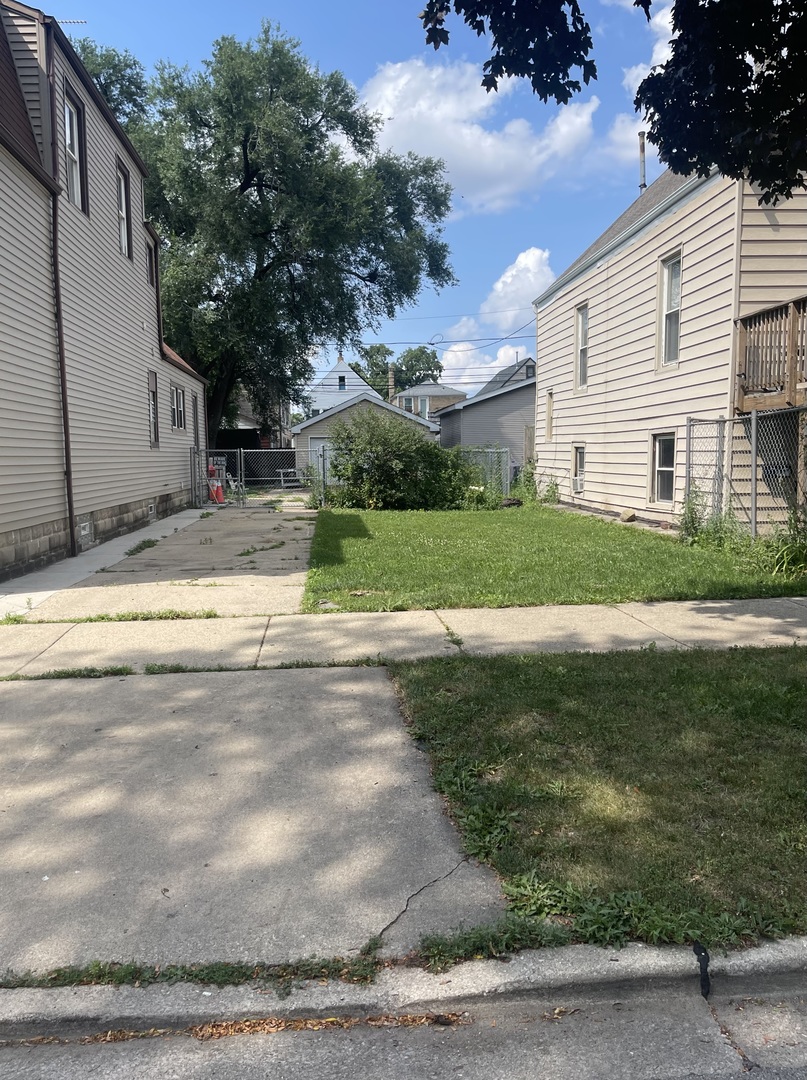 4844 W Gunnison Street Chicago Il Us 60630 Mrd12715345