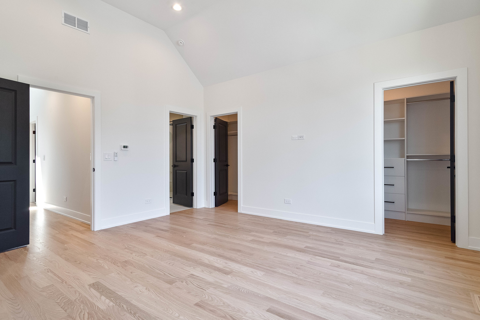 5355 N Melvina Avenue