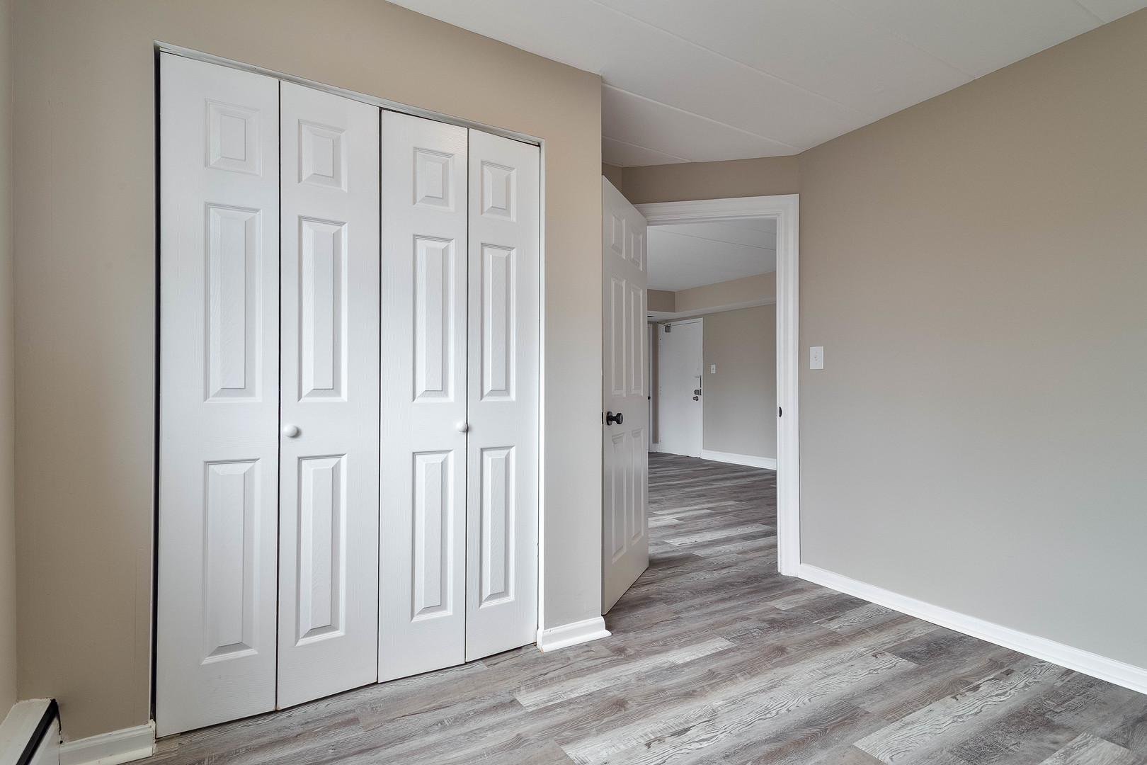 2115 W Farwell Avenue Unit: 511