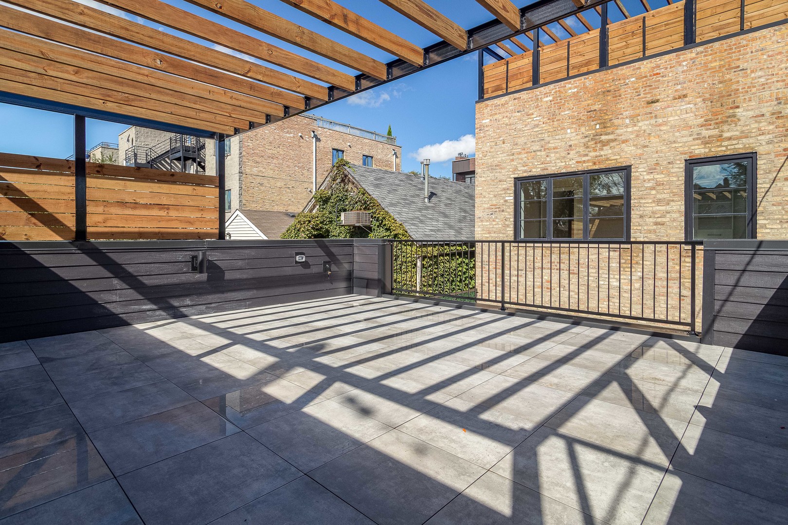 1625 W Julian Street