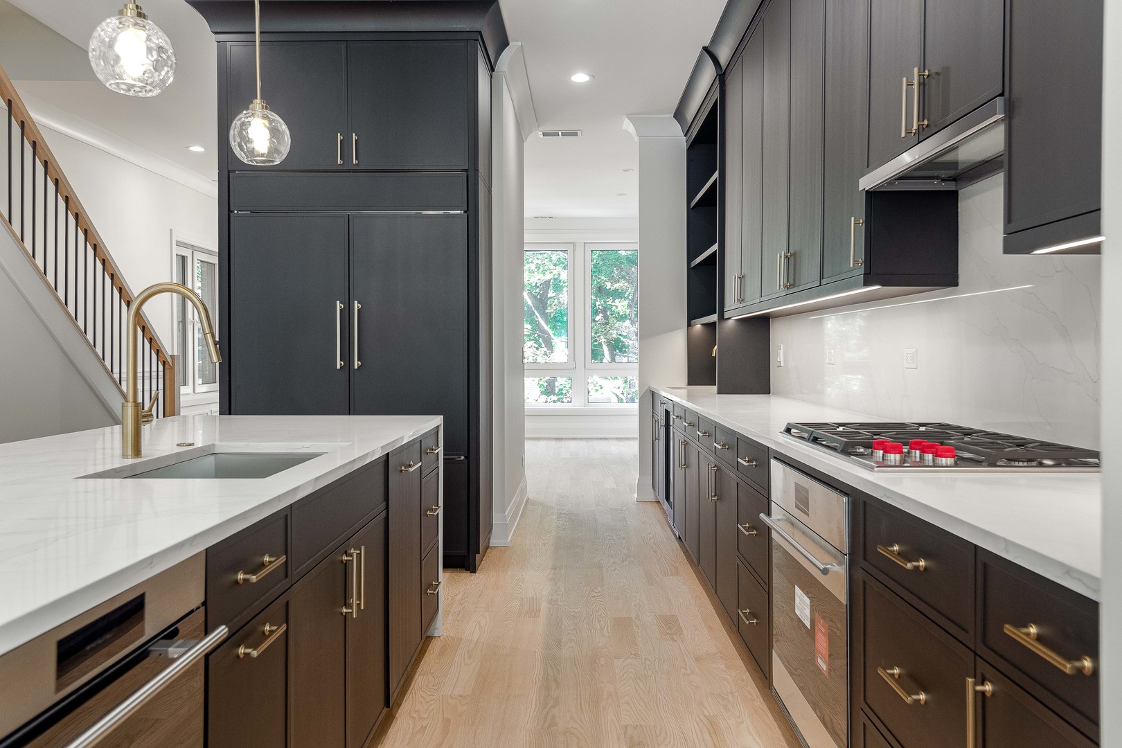 2743 N Seminary Avenue Unit: 2