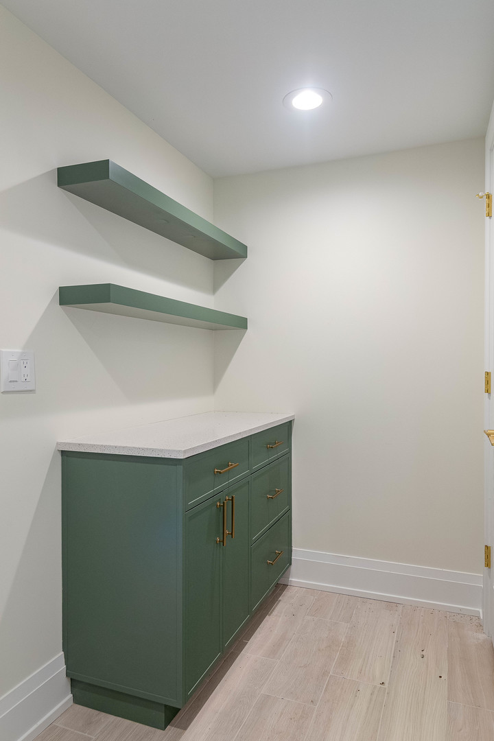 2743 N Seminary Avenue Unit: 2