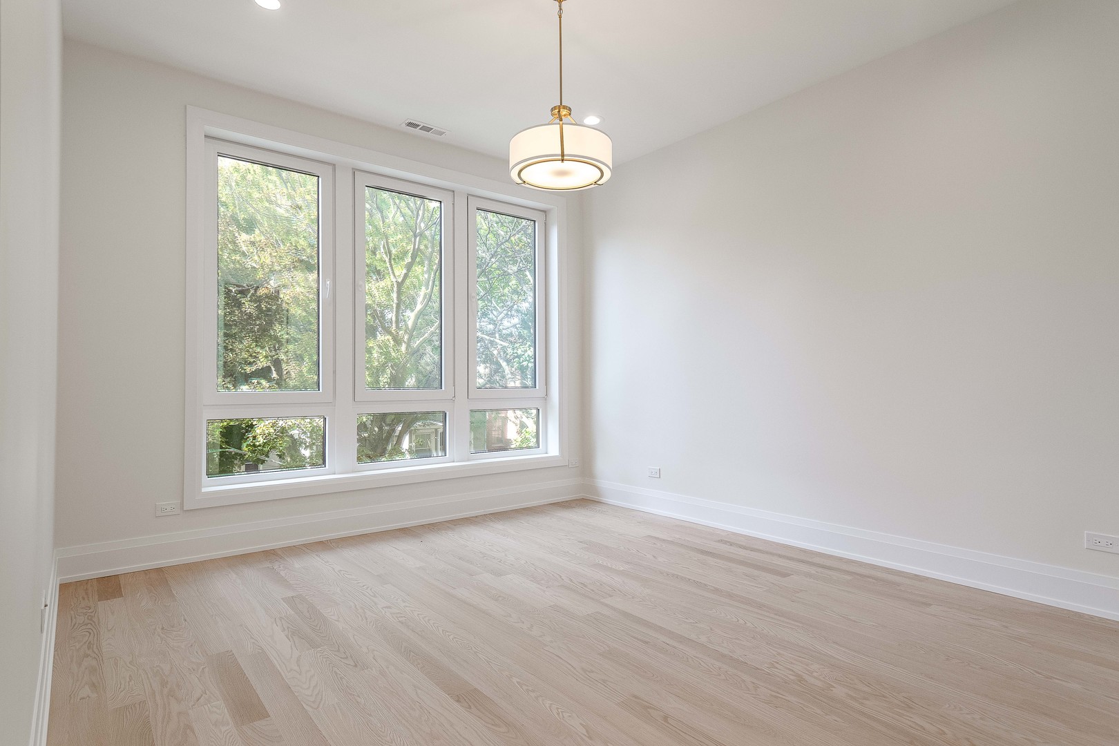 2743 N Seminary Avenue Unit: 2