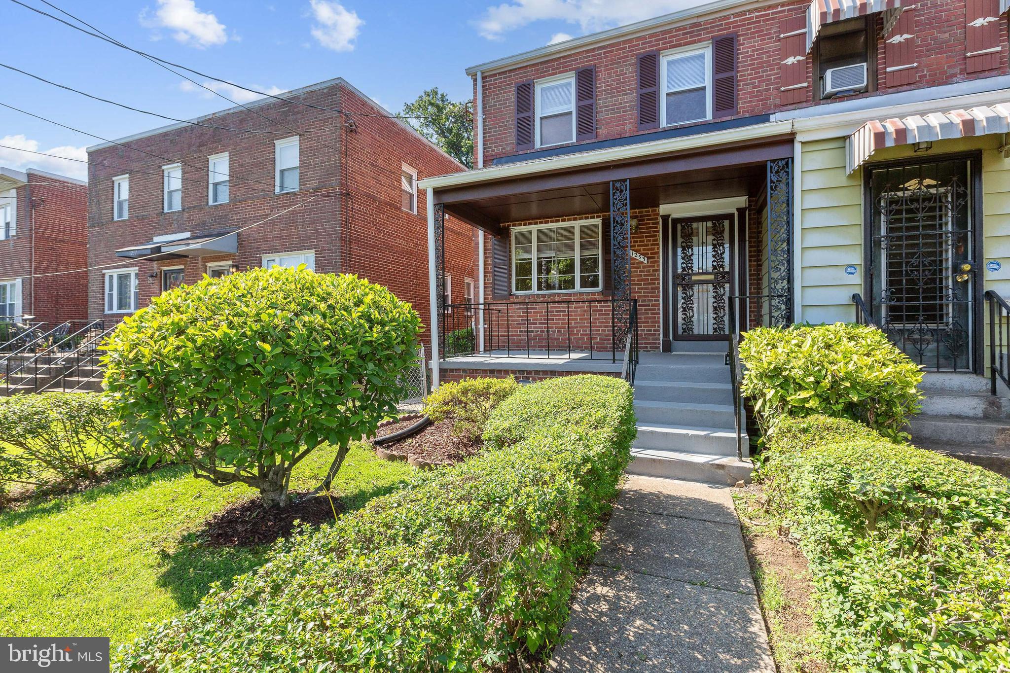 1253 Delafield PLACE NE