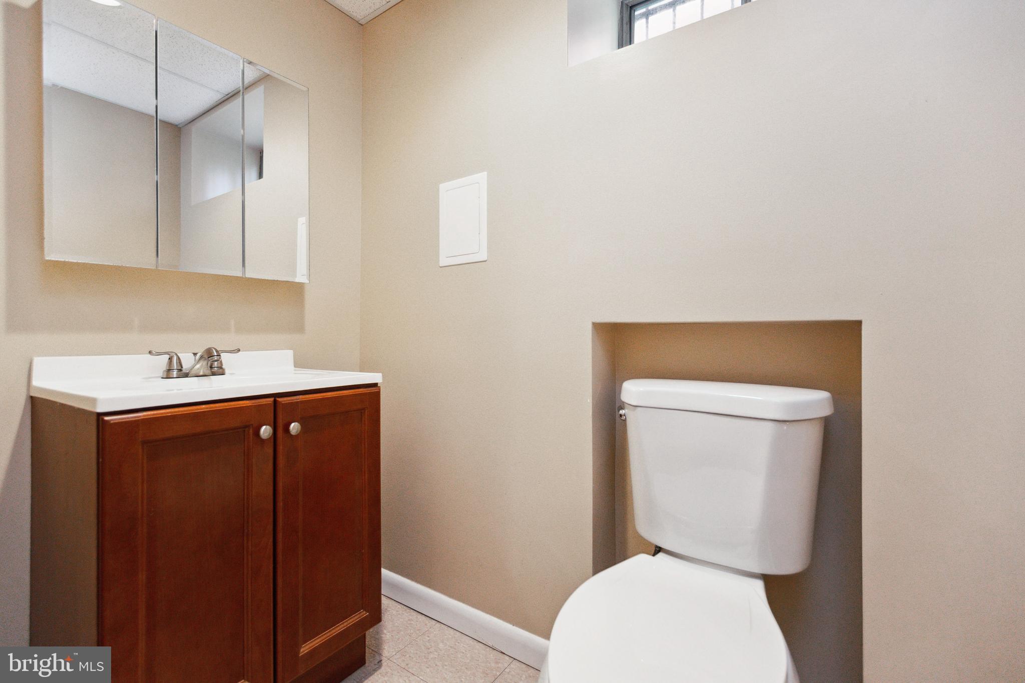 1253 Delafield PLACE NE