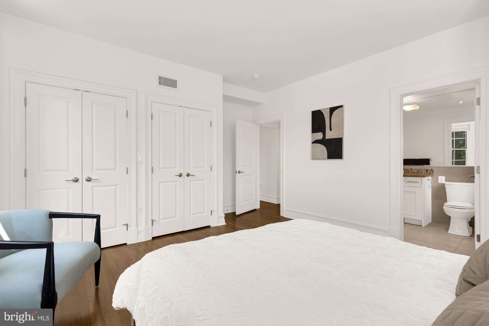 1801 16th St NW #205