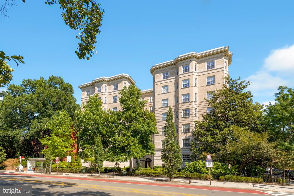 1801 16th St NW #205