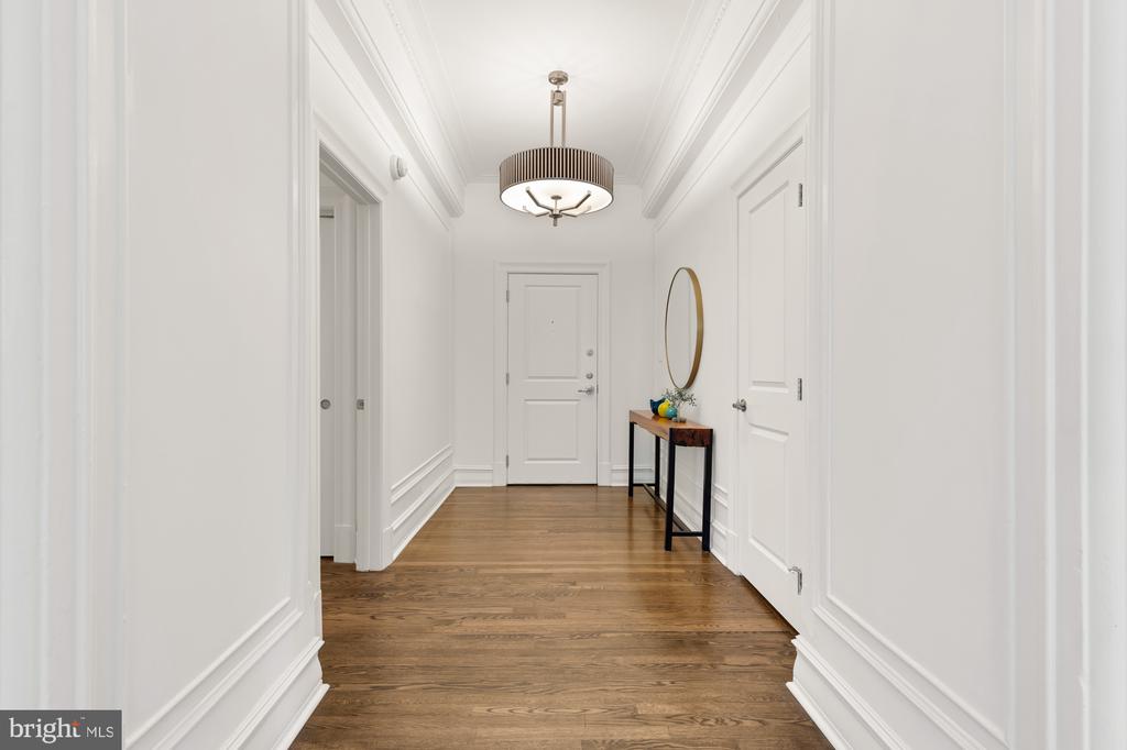 1801 16th St NW #205