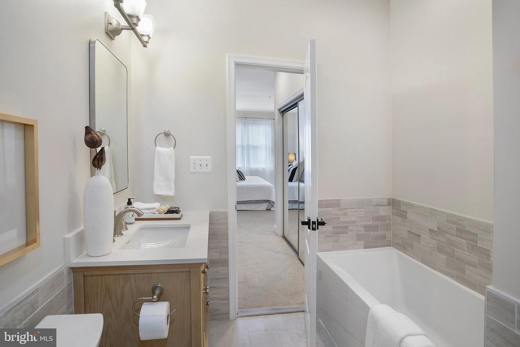 27 Logan Cir NW #5