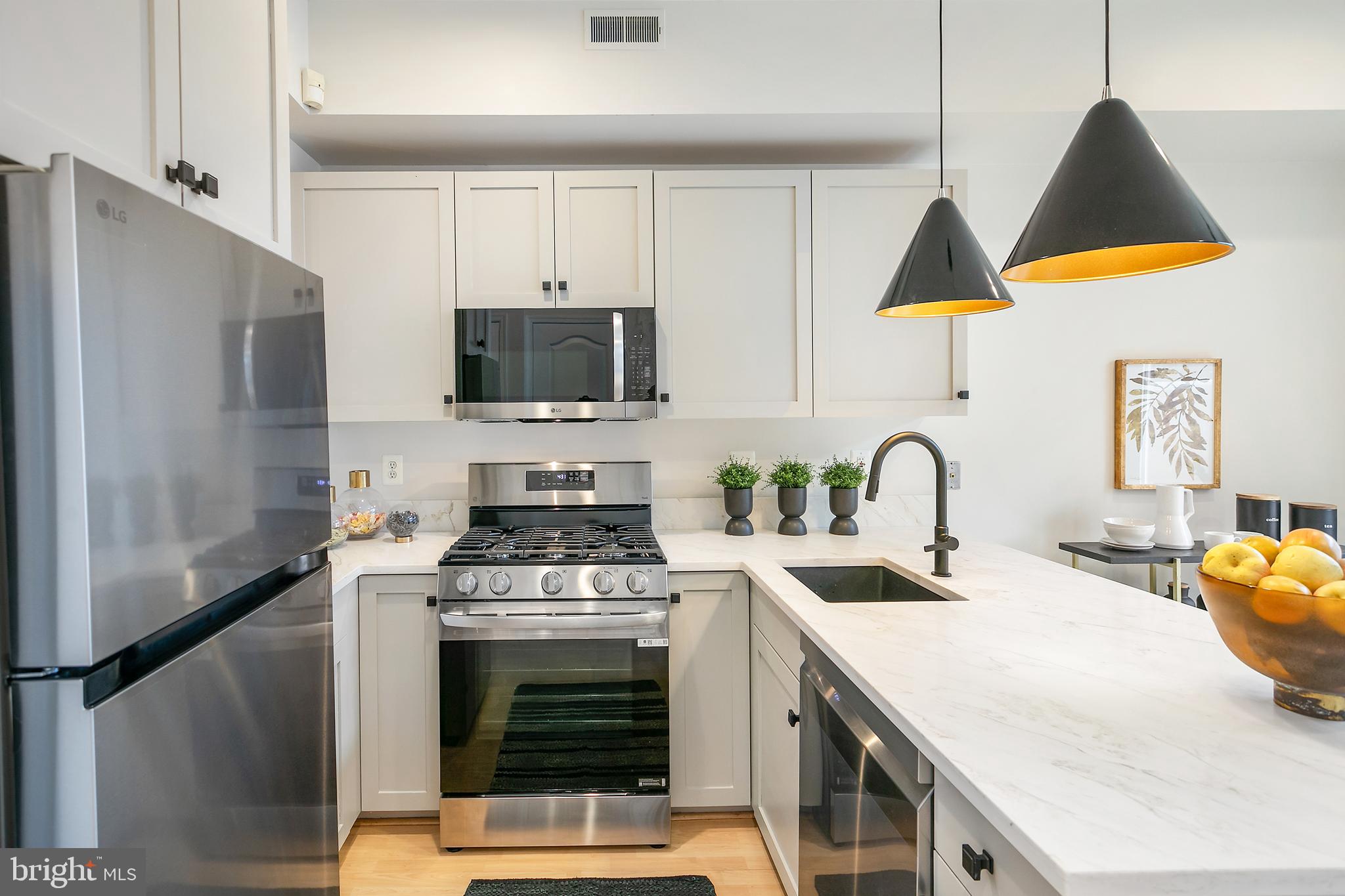 27 Logan Cir NW #5