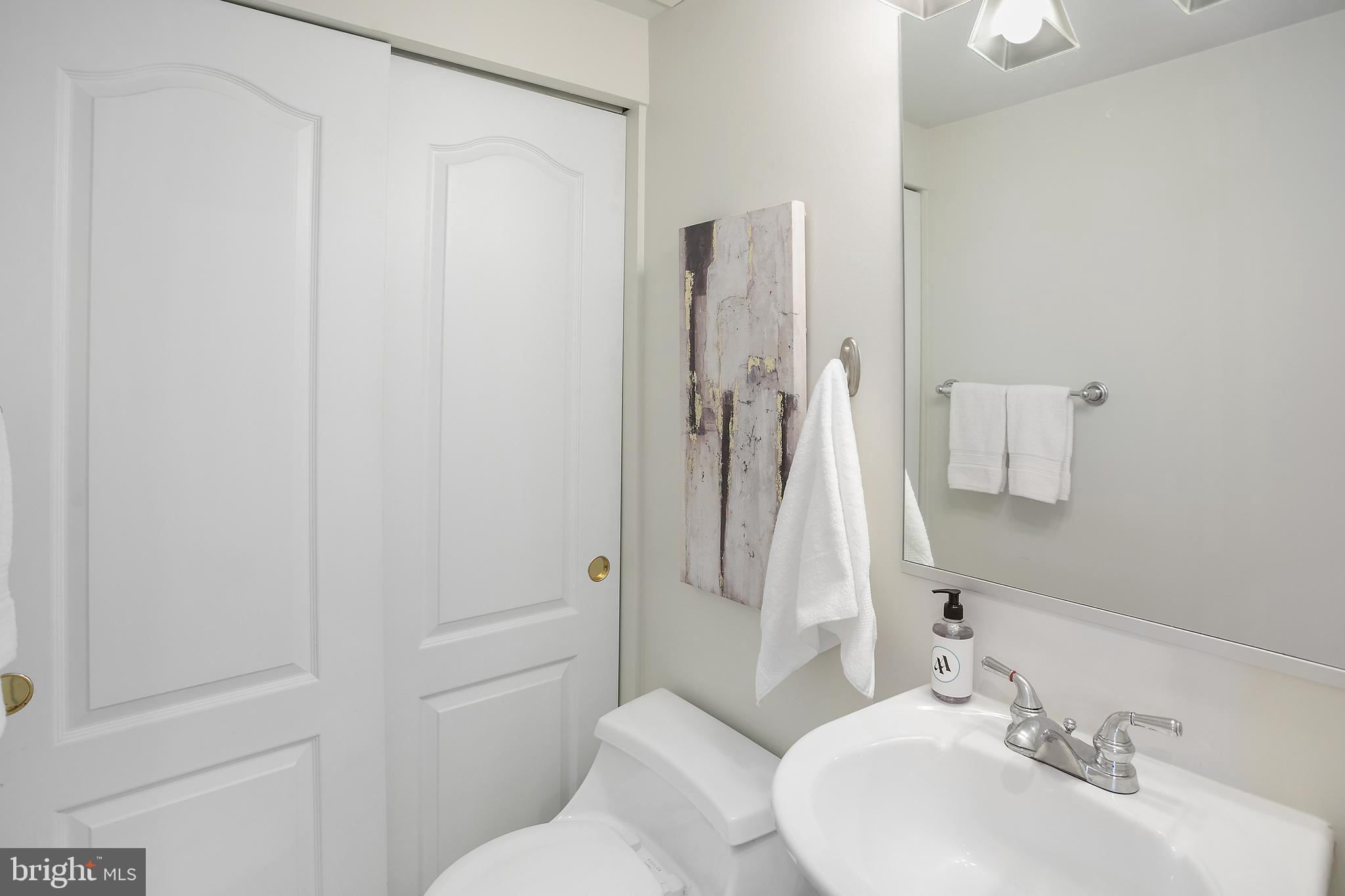 27 Logan Cir NW #5