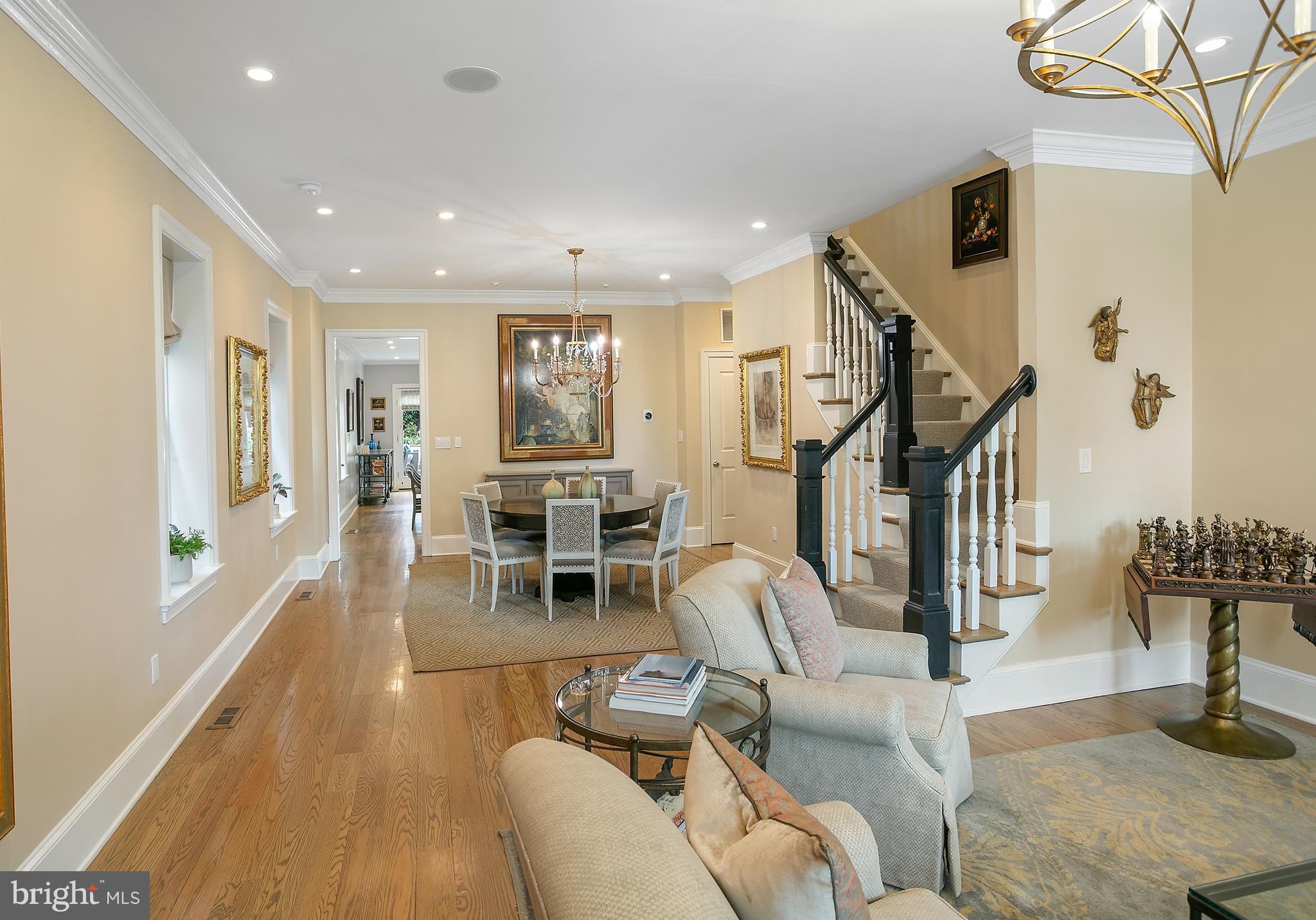 2807 Q St NW