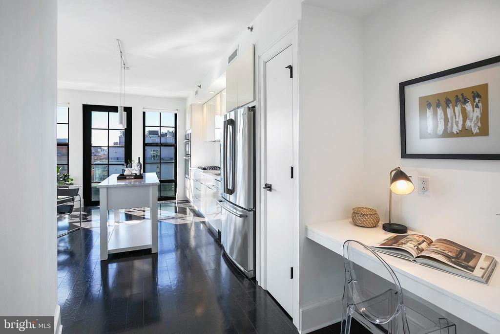 1011 M St NW #903