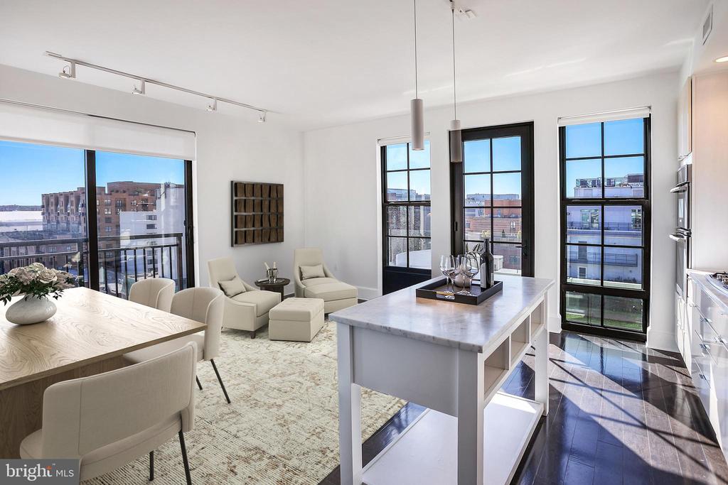1011 M St NW #903
