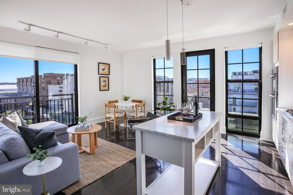1011 M St NW #903