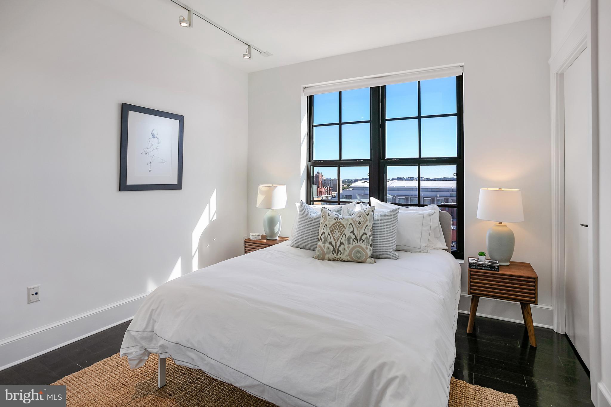 1011 M St NW #903