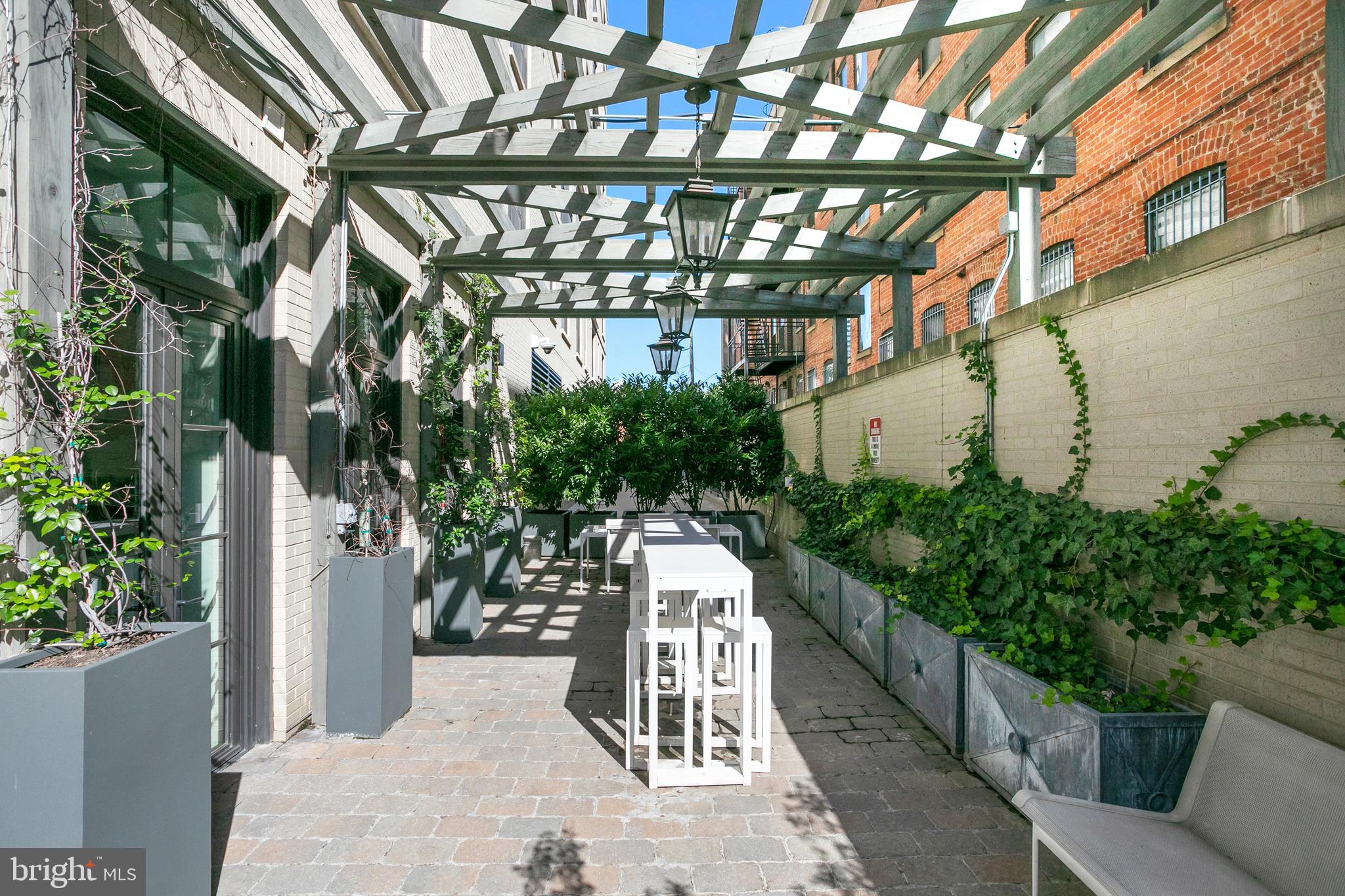 1011 M St NW #903