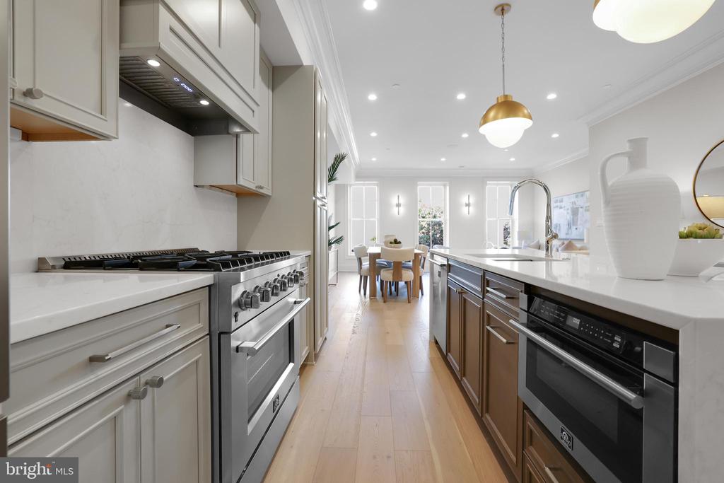 1335 11TH STREET NW 302