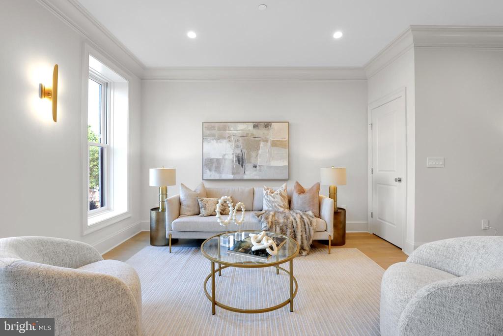1335 11TH STREET NW 302