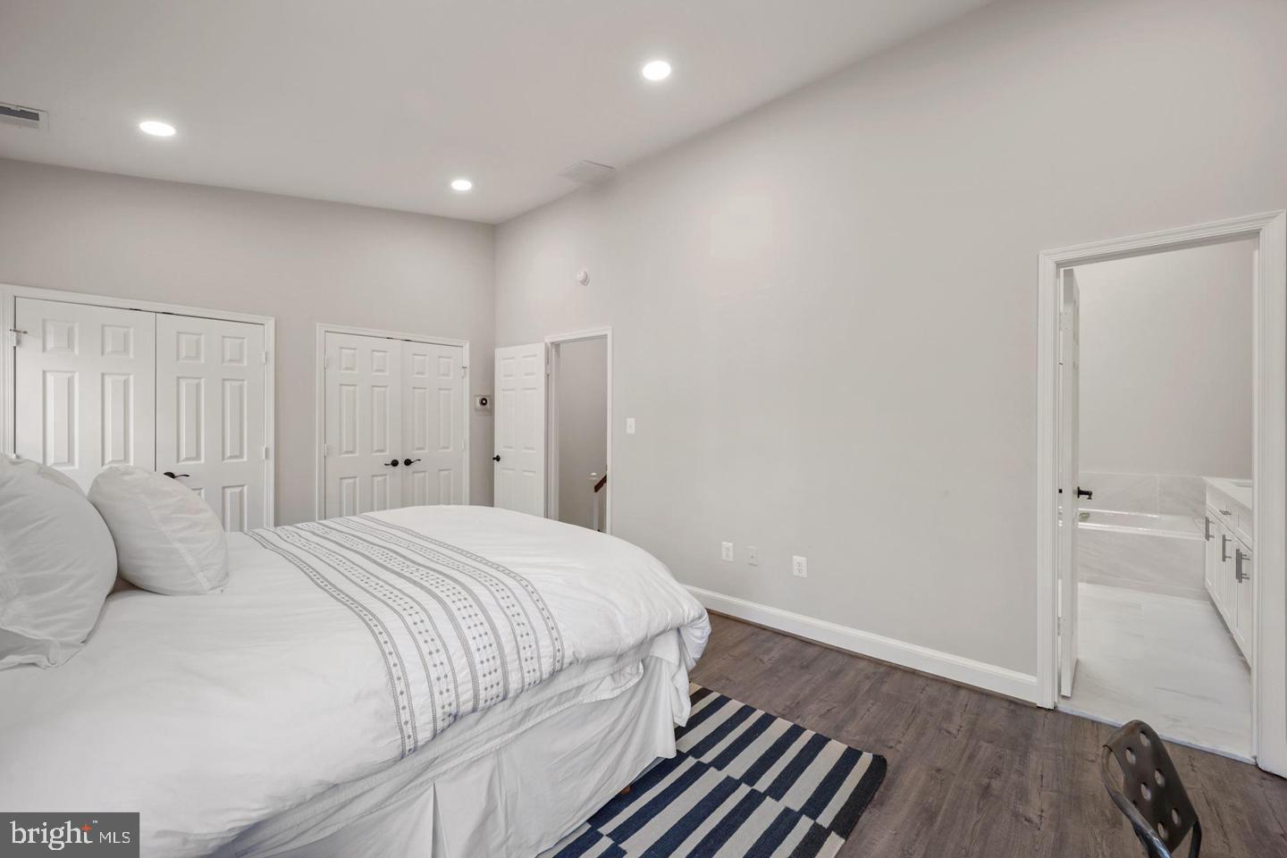 3713 WINFIELD LANE NW