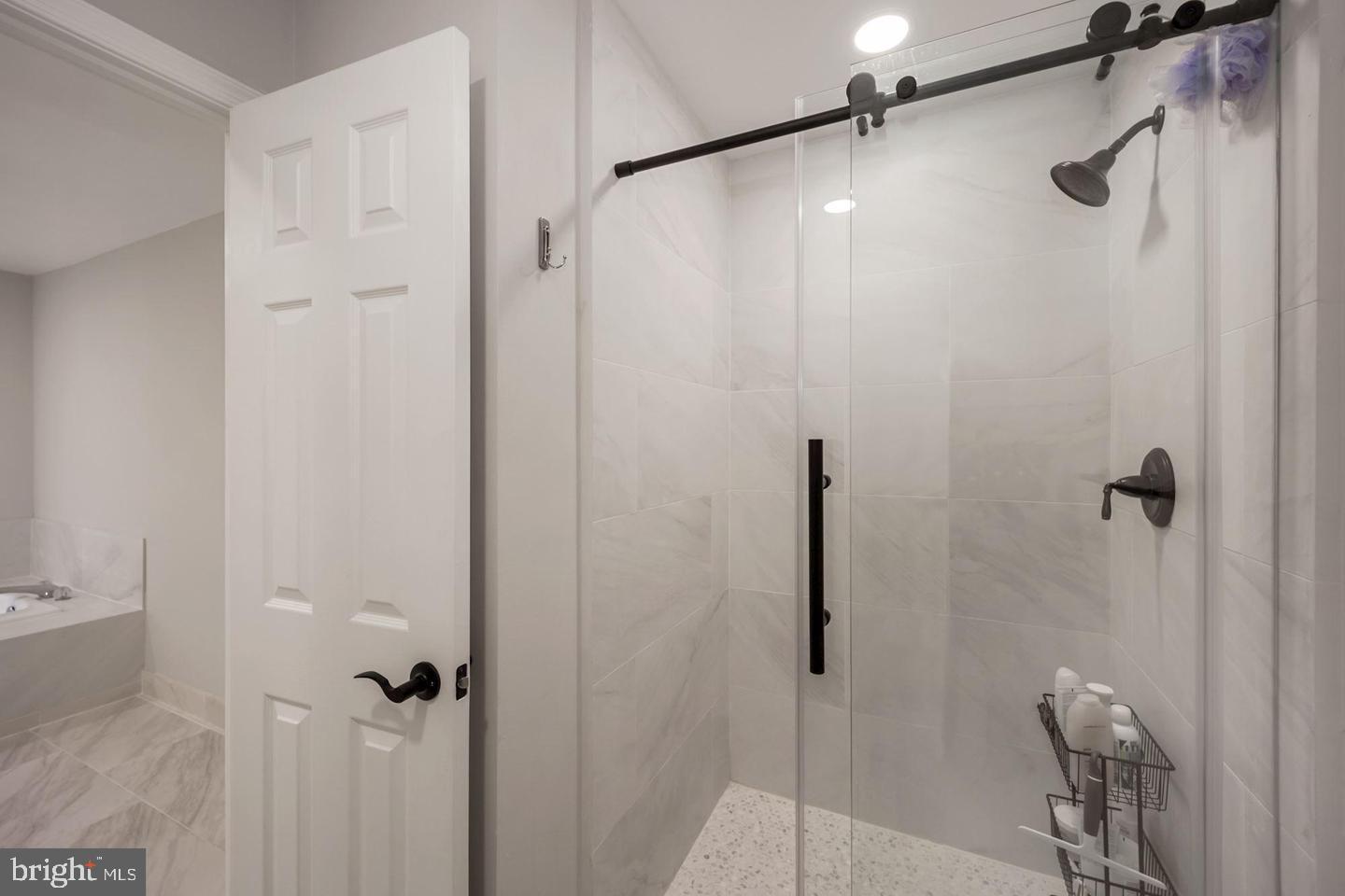 3713 WINFIELD LANE NW