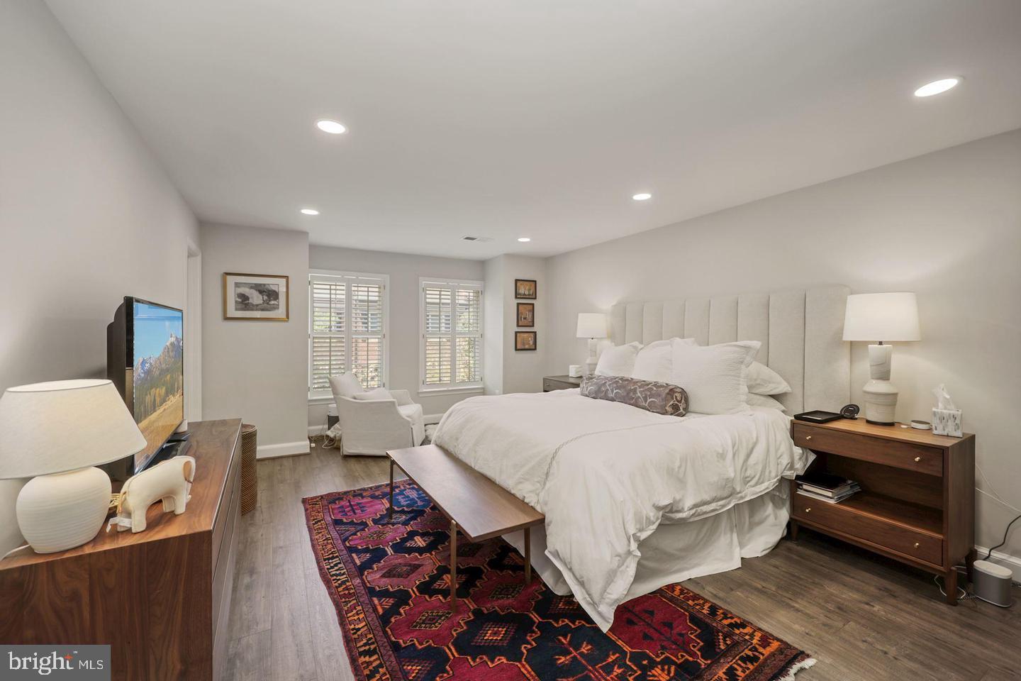 3713 WINFIELD LANE NW