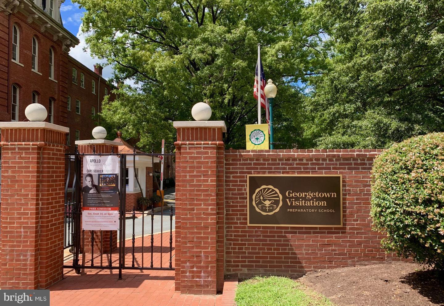 3713 WINFIELD LANE NW