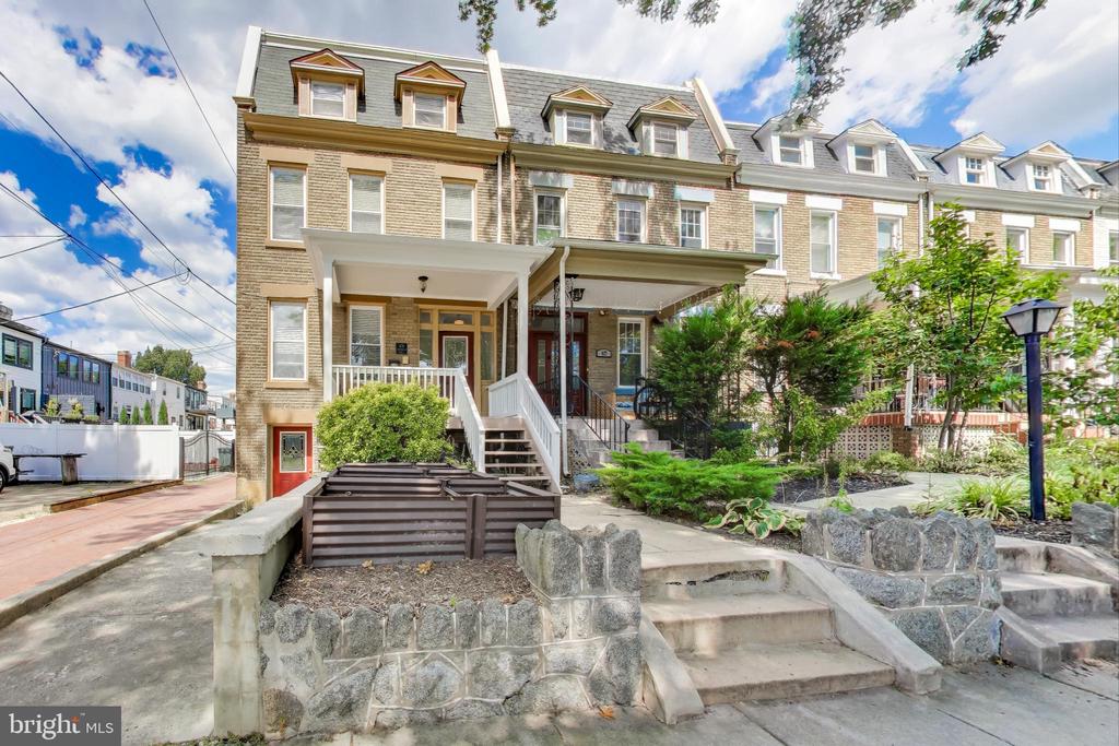 429 SHEPHERD STREET NW 1