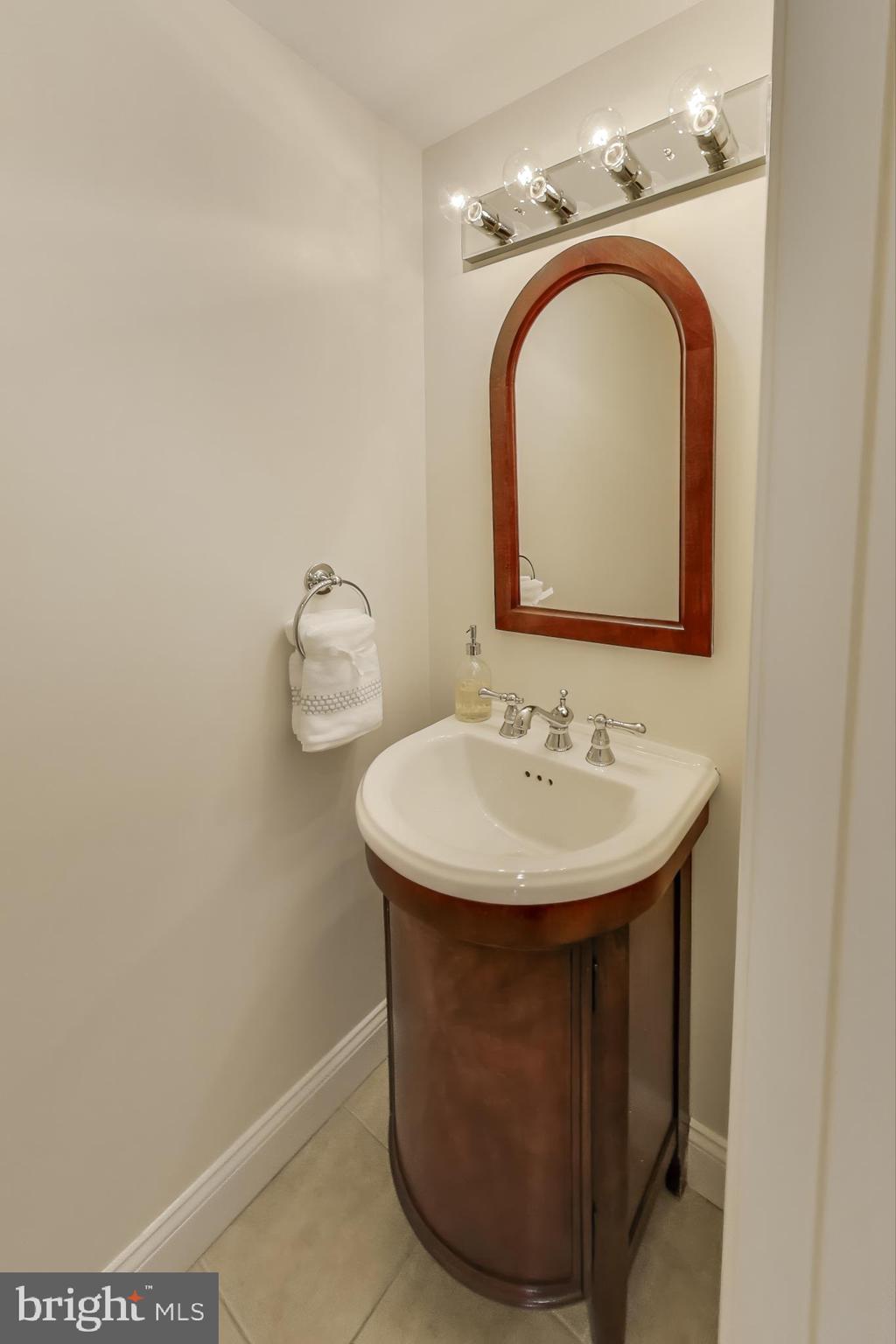 429 SHEPHERD STREET NW 1