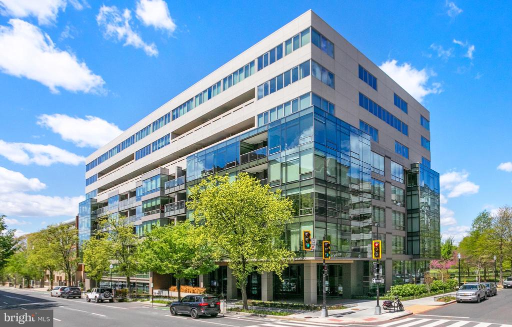 2501 M STREET NW 510