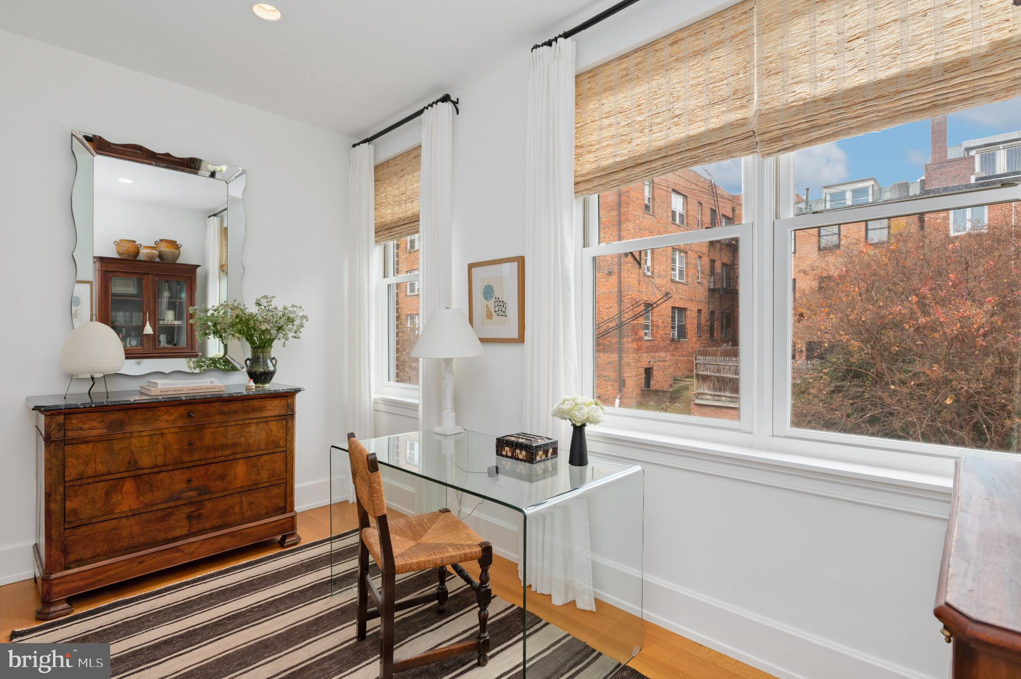 2516 Q STREET NW E201