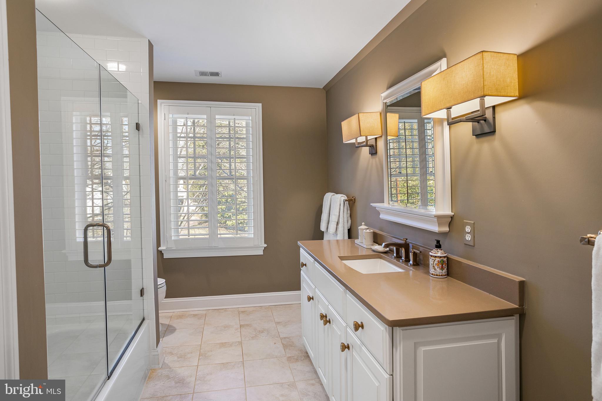 5025 LINNEAN AVENUE NW