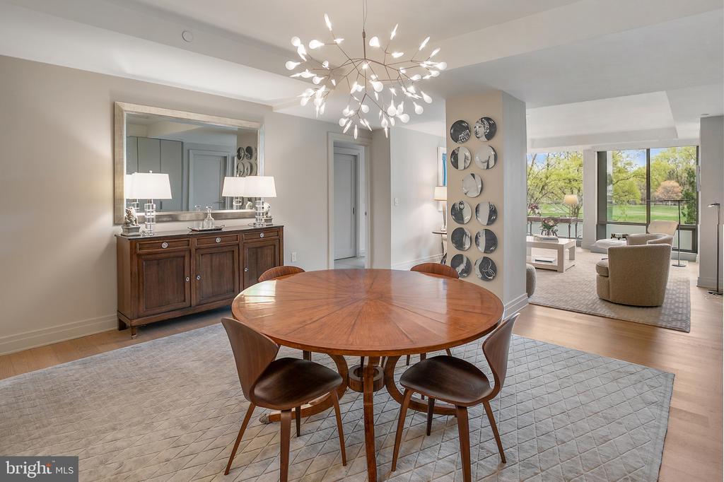 2501 M STREET NW T12